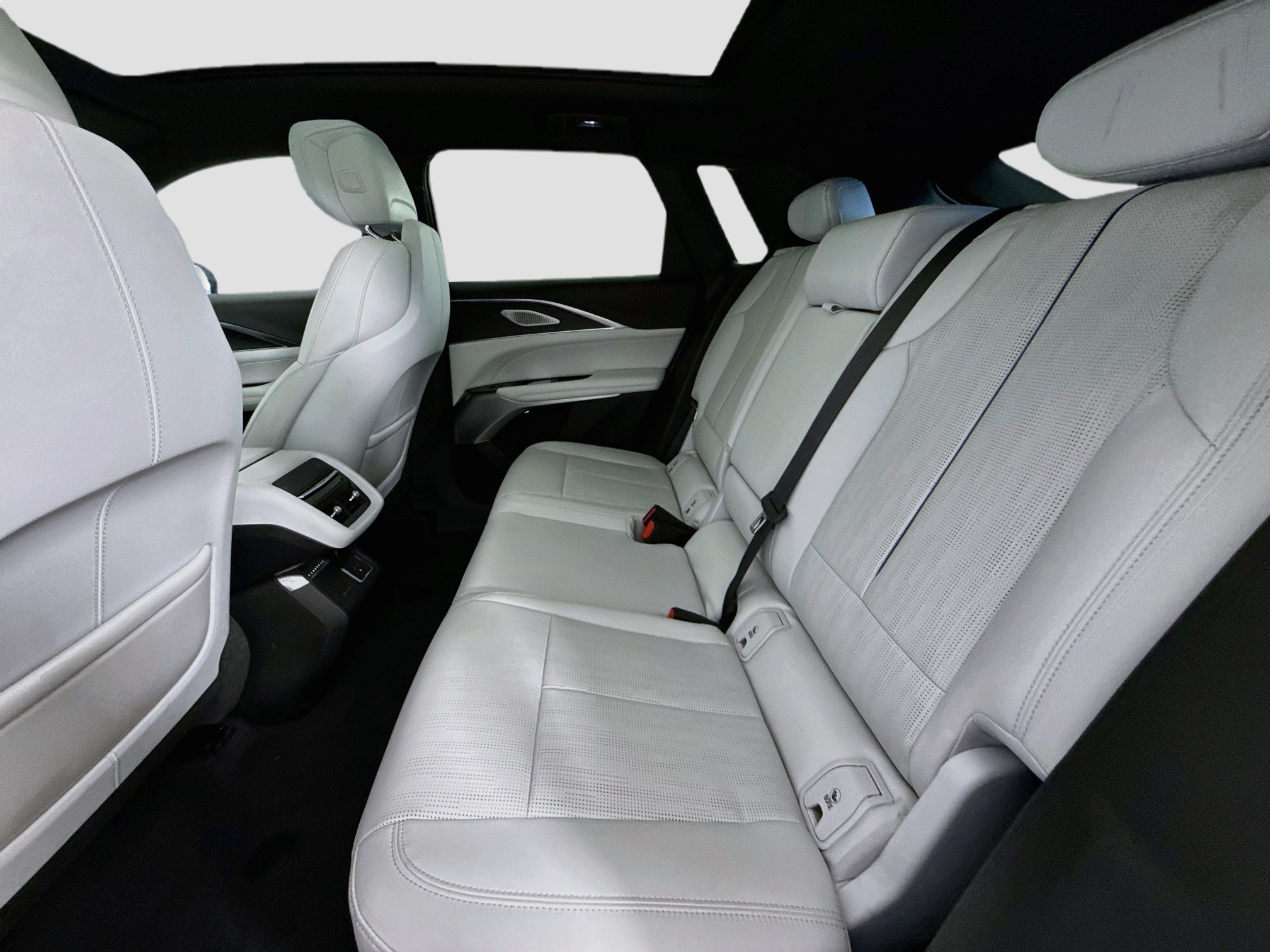 Used 2024 Cadillac Lyriq Luxury RWD image 27