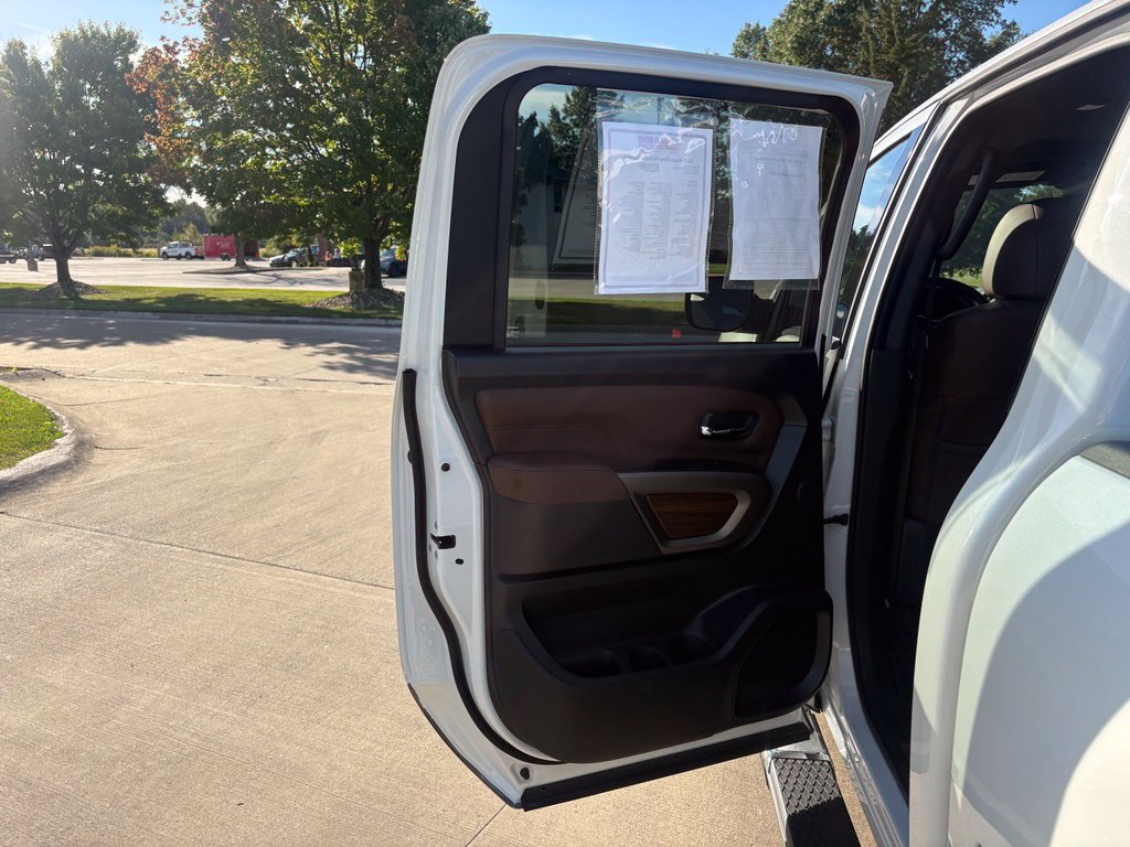 Used 2023 Nissan Titan Platinum Reserve w/ Moonroof Package AWD/4WD image 46