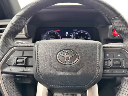 Used 2024 Toyota Tacoma TRD Sport image 17