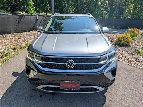 Certified 2024 Volkswagen Taos SEL AWD/4WD image 8