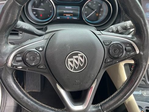 Used 2017 Buick Envision Essence FWD image 19