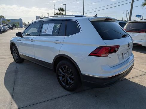 Used 2023 Volkswagen Tiguan SE FWD image 6