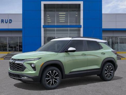 New 2026 Chevrolet TrailBlazer ACTIV image 2