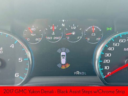 Used 2017 GMC Yukon Denali w/ Open Road Package RWD image 24