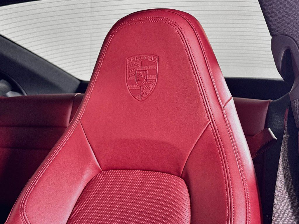Certified 2022 Porsche 911 Carrera S RWD image 22