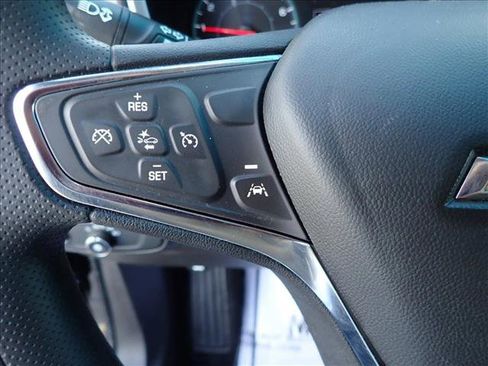 Used 2024 Chevrolet Equinox LS FWD image 13