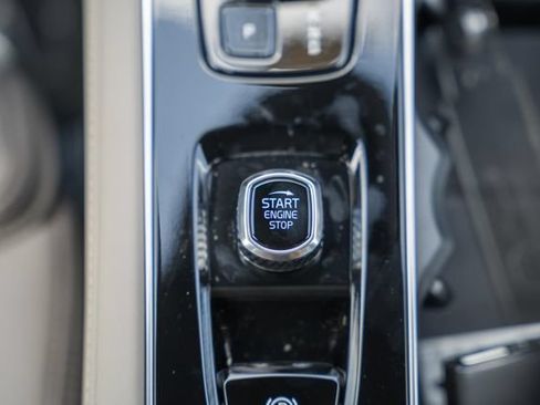 New 2026 Volvo XC90 B6 Ultra w/ Protection Package Premier AWD/4WD image 27