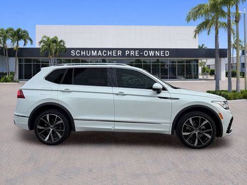 Certified 2024 Volkswagen Tiguan SEL R-Line AWD/4WD image 8