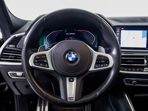 Used 2021 BMW X6 M50i image 9