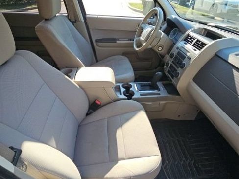 Used 2012 Ford Escape XLT FWD image 11