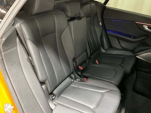 Used 2020 Audi Q8 Prestige w/ Prestige Package AWD/4WD image 25