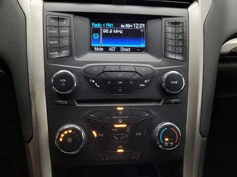 Used 2016 Ford Fusion SE w/ Equipment Group 202A FWD image 25