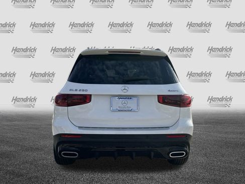 New 2025 Mercedes-Benz GLB 250 4MATIC image 8