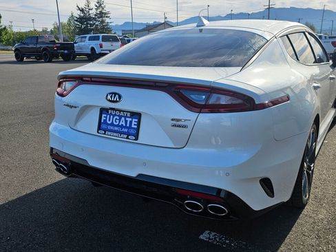 Used 2018 Kia Stinger GT2 AWD/4WD image 7