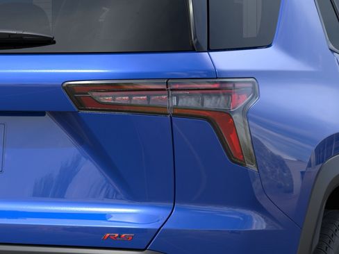 New 2027 Chevrolet Equinox RS w/ Safety and Technology Package FWD image 13