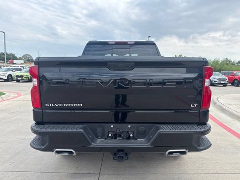 Used 2026 Chevrolet Silverado 1500 LT Trail Boss w/ Convenience Package II AWD/4WD image 4