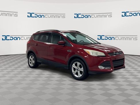 Used 2014 Ford Escape SE w/ Equipment Group 201A image 2