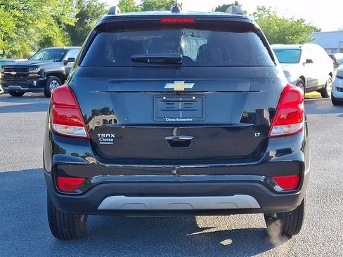 Used 2020 Chevrolet Trax LT w/ LT Convenience Package FWD image 8