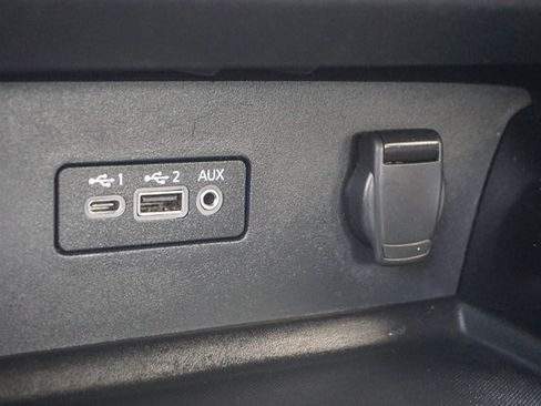 Used 2024 Nissan Altima 2.5 SV image 21