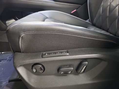 Used 2024 Volkswagen Atlas SEL Premium R-Line AWD/4WD image 31