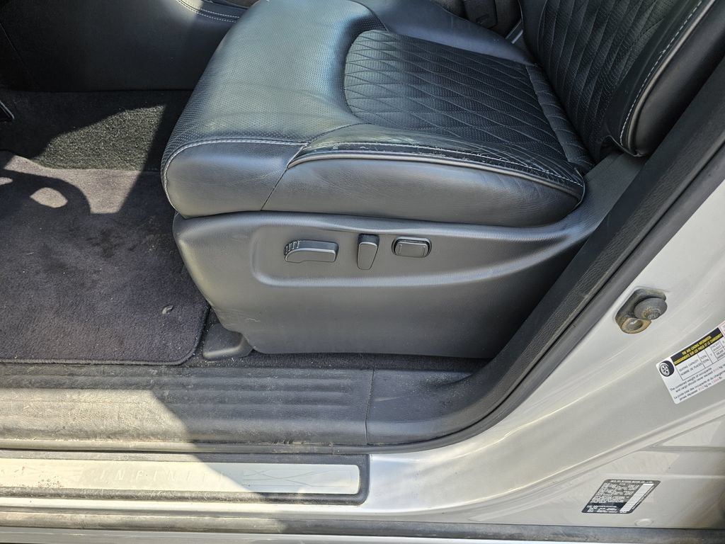 Used 2018 INFINITI QX80 4WD w/ Deluxe Technology Package image 19