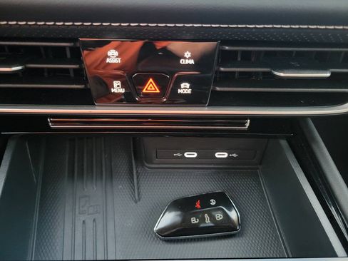 Used 2026 Volkswagen Atlas SE FWD image 20