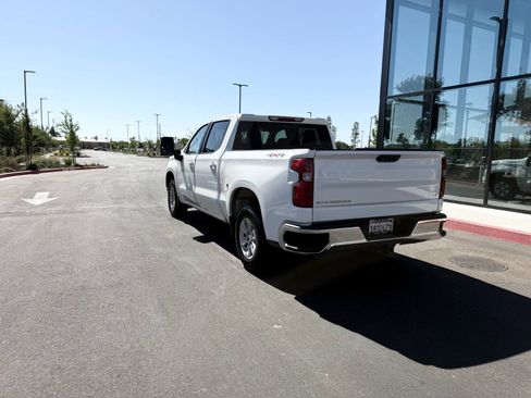 Used 2024 Chevrolet Silverado 1500 LT w/ Convenience Package II AWD/4WD image 9