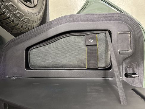Used 2024 Rivian R1T Adventure AWD/4WD image 32