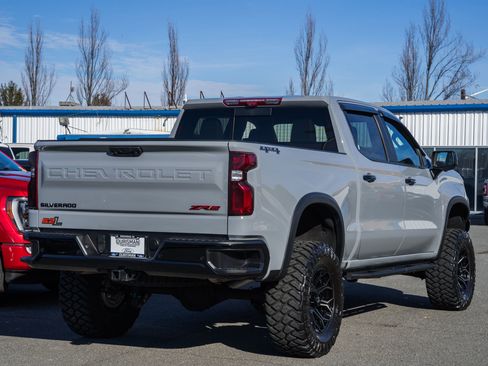 Used 2024 Chevrolet Silverado 1500 ZR2 w/ Technology Package image 5