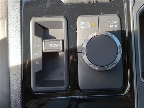 New 2024 Toyota Tundra SR5 image 17