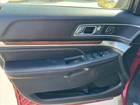 Used 2016 Ford Explorer Limited image 12