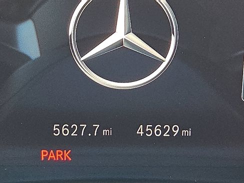 Used 2024 Mercedes-Benz GLS 450 4MATIC image 23