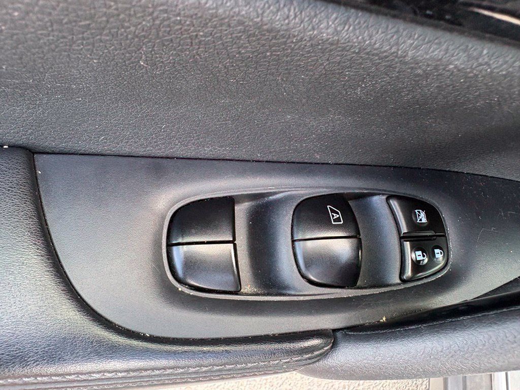Used 2020 Nissan Rogue SL w/ Premium Package FWD image 15