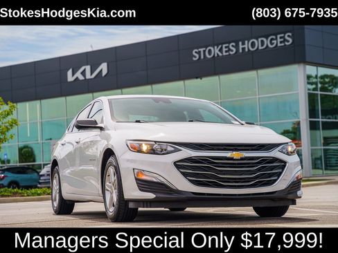 Used 2023 Chevrolet Malibu LS FWD image 1