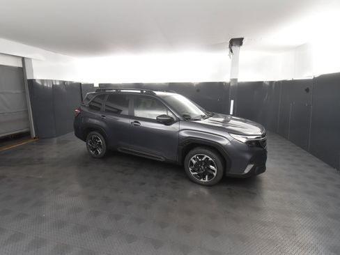 New 2025 Subaru Forester Limited image 5