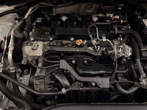 Used 2024 Toyota Corolla LE image 22