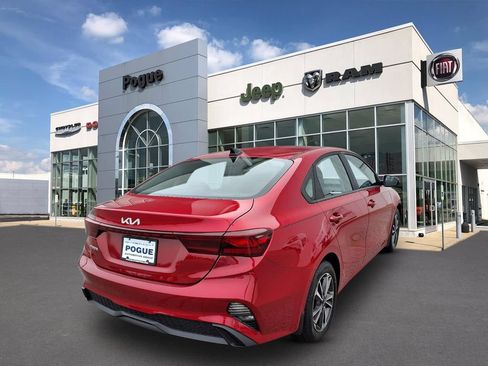 Used 2024 Kia Forte LXS w/ LXS Technology Package FWD image 3