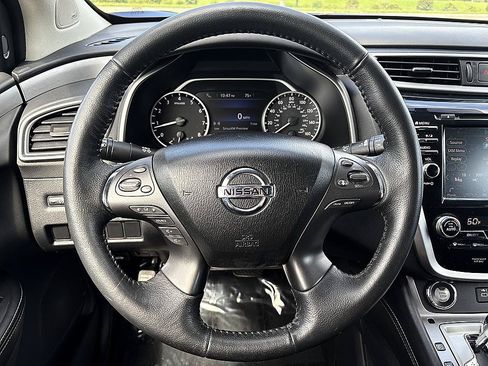 Used 2019 Nissan Murano SV w/ Premium Package AWD/4WD image 17