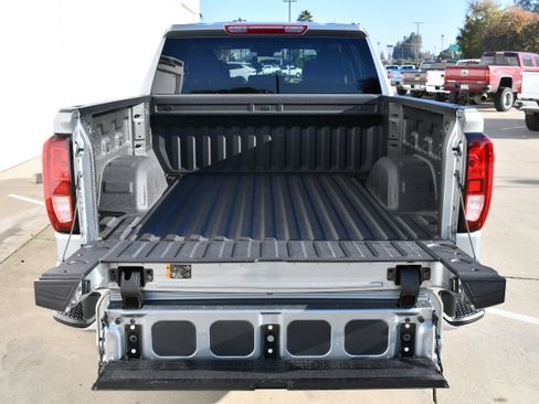 Used 2026 GMC Sierra 1500 Pro w/ Pro Value Package image 8