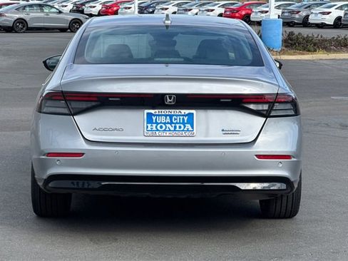 Used 2023 Honda Accord Touring image 5