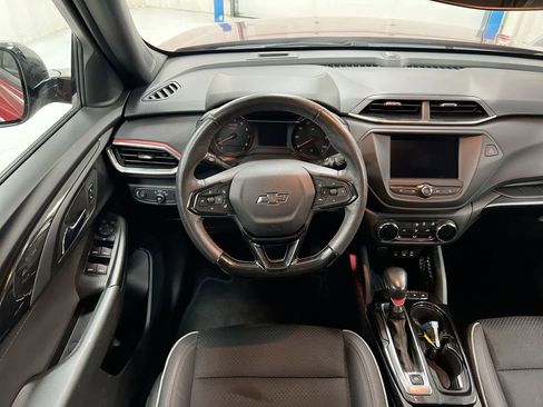 Used 2022 Chevrolet TrailBlazer RS FWD image 11
