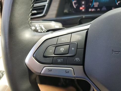 Used 2024 Volkswagen Atlas SEL Premium R-Line AWD/4WD image 22