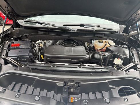 Used 2024 GMC Yukon SLT image 11