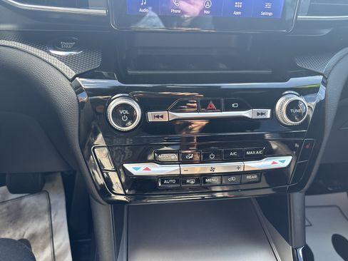 Used 2023 Ford Explorer ST-Line w/ Class IV Trailer Tow Package image 25