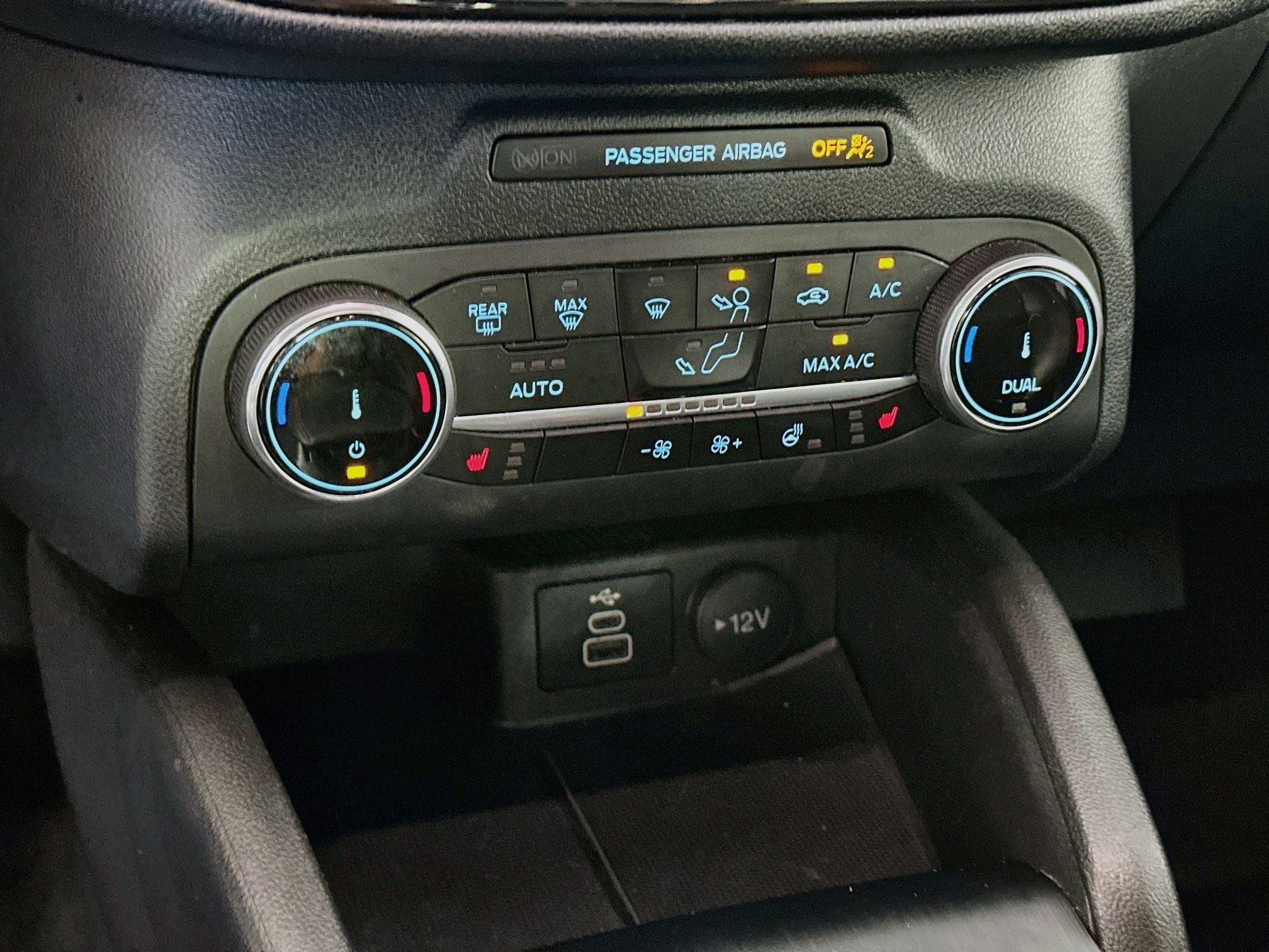 Used 2025 Ford Escape ST-Line Select AWD/4WD image 23