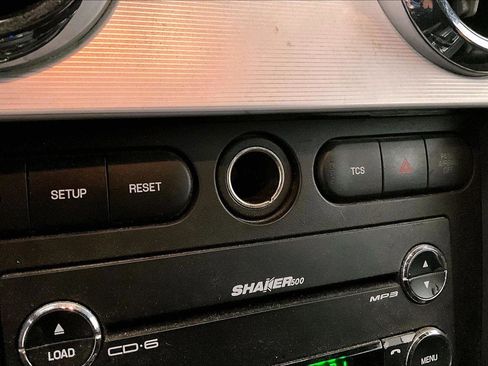 Used 2009 Ford Mustang Premium image 32