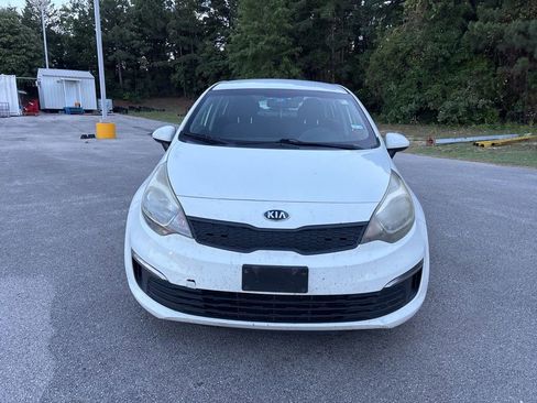 Used 2017 Kia Rio LX FWD image 2
