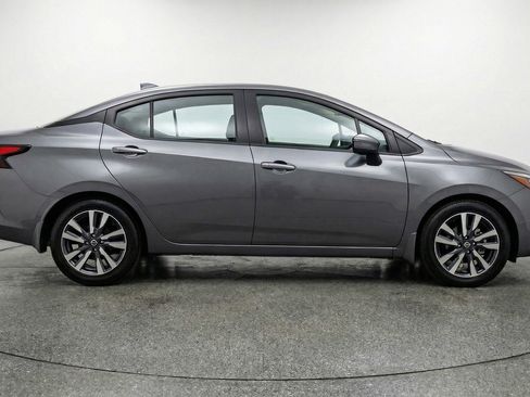 Used 2025 Nissan Versa SV FWD image 8
