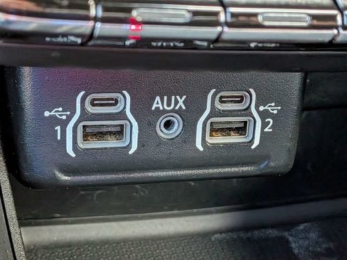 Used 2025 Dodge Durango GT RWD image 23