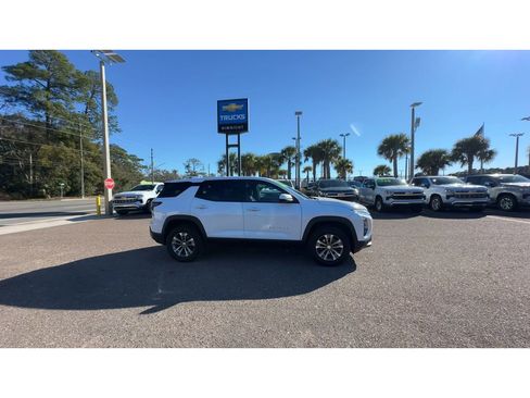 Used 2025 Chevrolet Equinox LT image 9